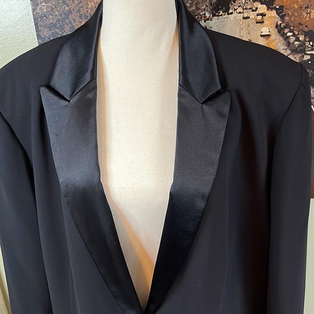 Jones New York Black Satin Lapel Blazer - Picture 2 of 15